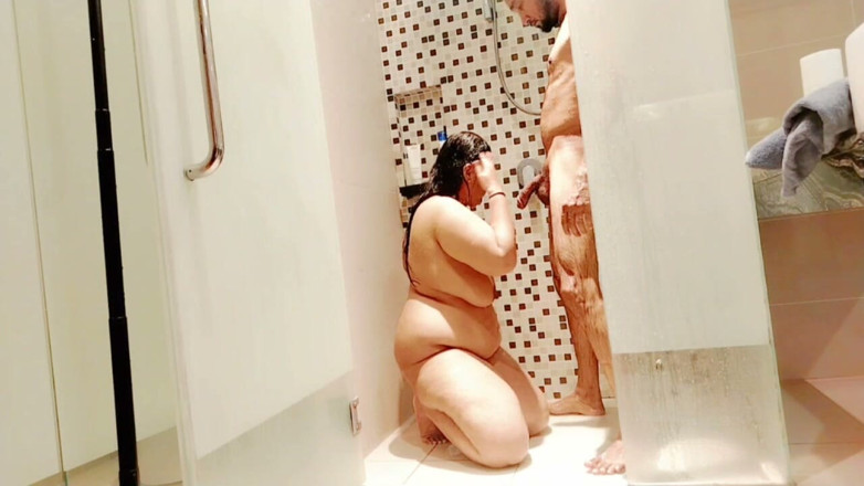 Goldwife69xxx: Showroom Sex Part2