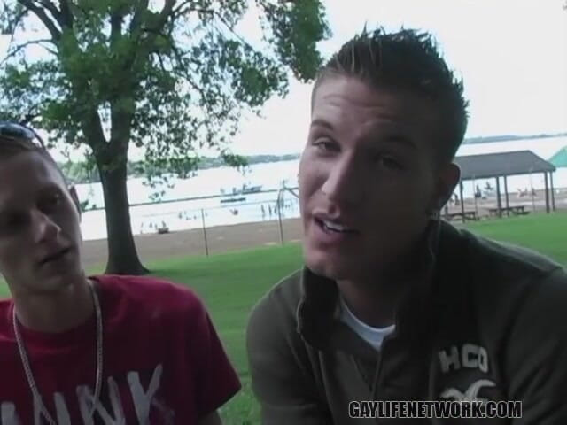Gay Life Network: Skinny Twinks Strip &amp; Suck