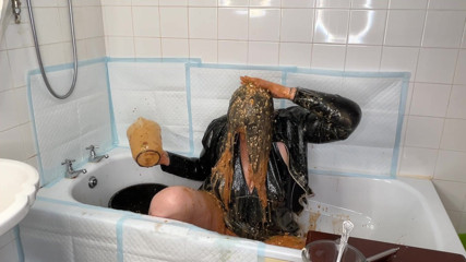 MissFFW: BBW Sploshing Forfeit Wearing Black Pvc Which Gets Ruined