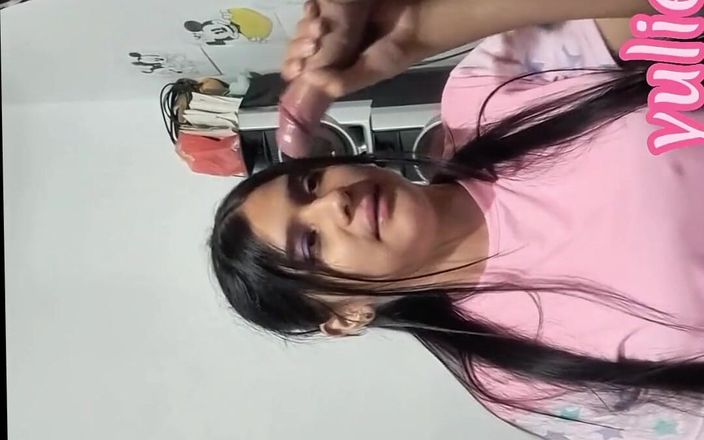 Yulieth Gomez: Шаловливая колумбийка предлагает фотографу в обмен на секс