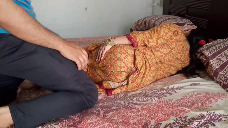 QueenbeautyQB: デジの妻は言う、私の夫はいつも私のタイトな猫をクソする準備をしています