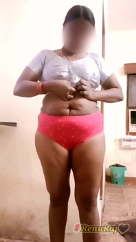 Bini montel tamil desi India Latha Bogel Menunjukkan Buah dada besar, pantat besar, pepek berbulu, saree mengusik