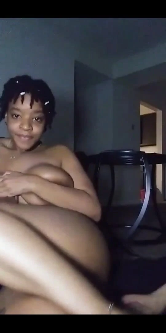 XMissusXeX: Daddy, Can We Have Monday Movie Nights?