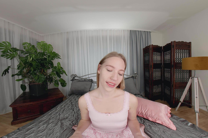 Little Caprice VR: Casting Call 5 Maya Sinn