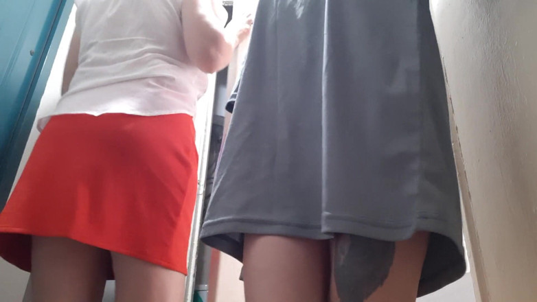 Lesbian-candys: I Seduced My Stepmom to Jerk Us off at the...