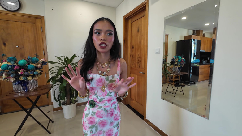 MaikaMann: Tânăra soție asiatică tatuată este înșelată - soțul fute o curvă pasionată...