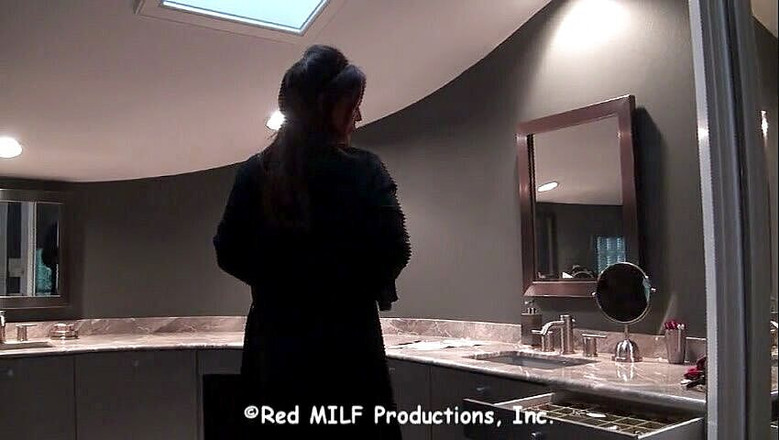 Rachel Steele: Best friend's hot mom, condom revenge - P2