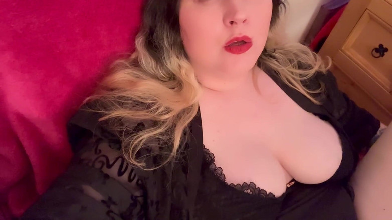 MissFFW: Sucia puta grandota toma puño muñeca profundo en su coño...