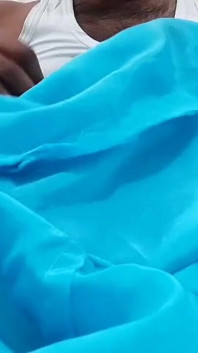Paja de seda satinada porno - hermanastra Salwar frotar en la cabeza de la polla (88)