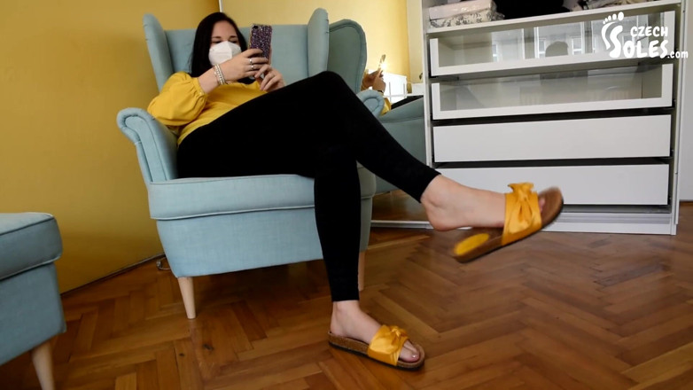 Czech Soles - foot fetish content: Fußmodell langweilte sich während der quarantäne