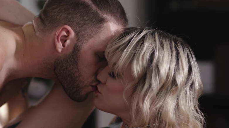 Transsensual: Возбужденная мачеха транса