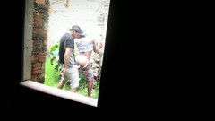 MiguellTrajano: Pria pengantar barang ngikutin pelanggannya ke tempat yang ditinggalkan untuk...