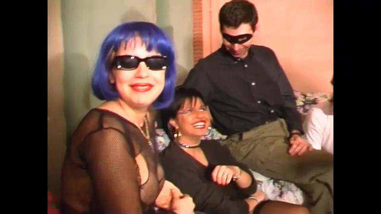 NASTY AMATEUR - Pornstar for a day: Jennifer cea desfrânată