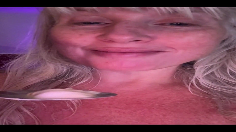 PaintedRose: 809538787976704000.mp4