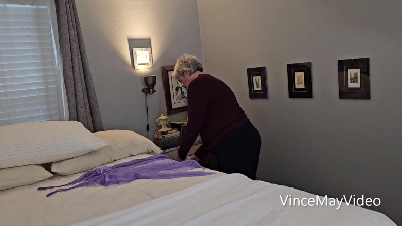 VinceMayVideo: Deine lieblings-69-jährige PAWg-OMA wird wieder gefickt
