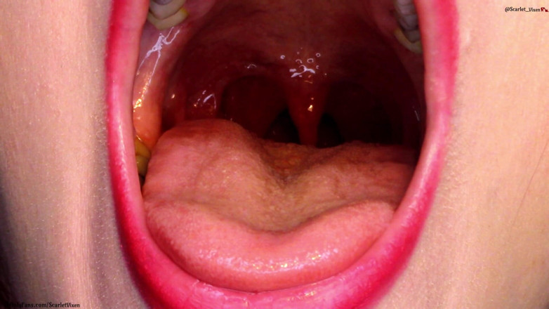Scarlet Vixen: Hrdlo, uvula a předváděná ústa