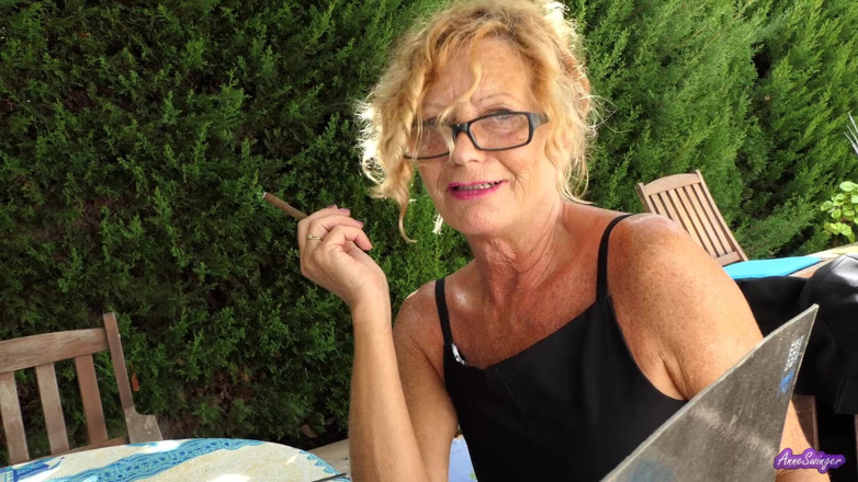 Anne Swinger: Sua professora gostosa ...