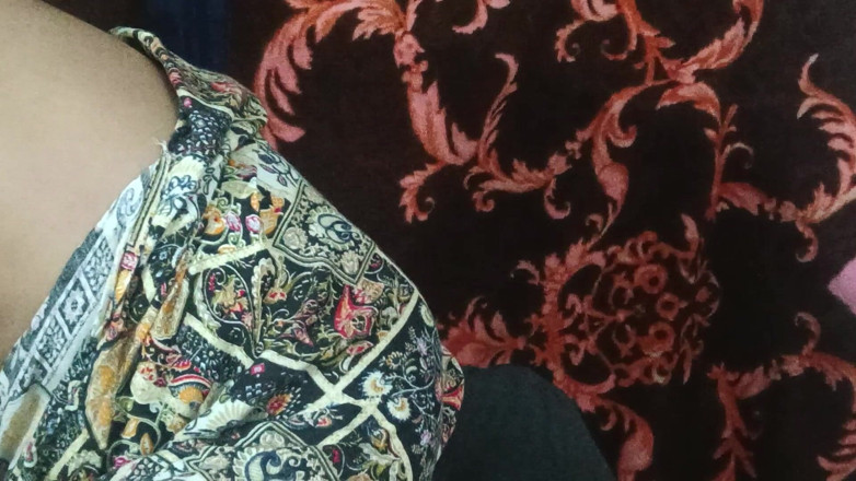 AlarmedFriction635: La demi-sœur sexy de son beau-frère