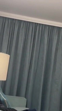 縛られた鞭打ちセクシーな黒男にセクシーな黒ランジェリー