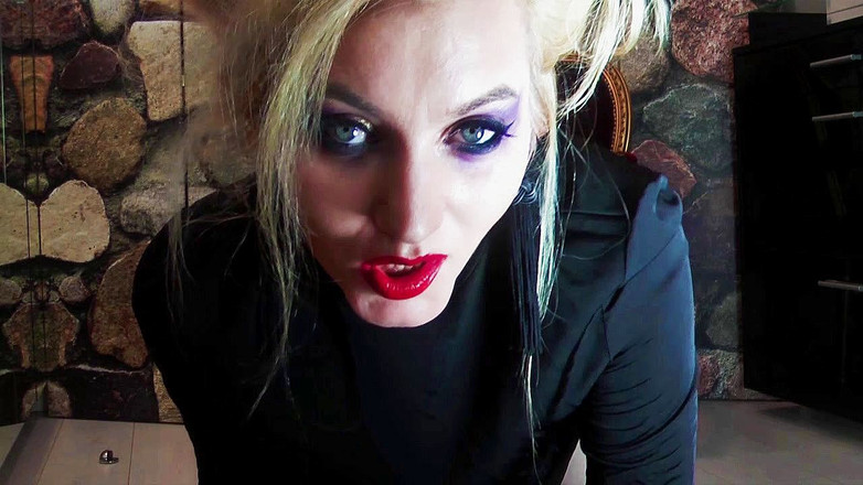 Goddess Celine: B-mail-domina