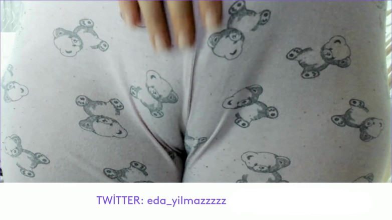turk_milf_porno: Cameltoe - MILF Turki - Lucah Turki - Pajamas - Pepek - Pendedahan Turki - Pendedahan