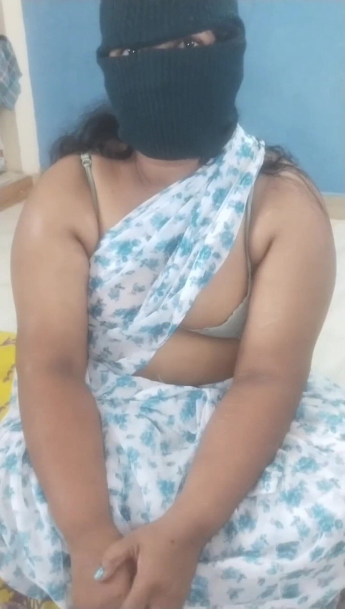 Tamil lesbian: Caldo sesso parlante