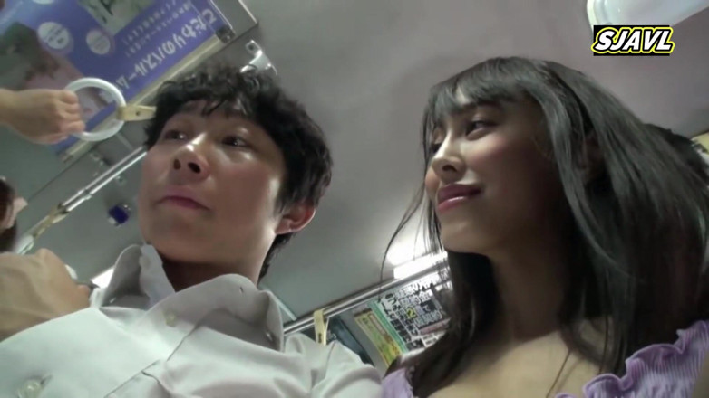 Studio JAV Launcher: La donna sposata mi mette contro su un bus imballato. -...