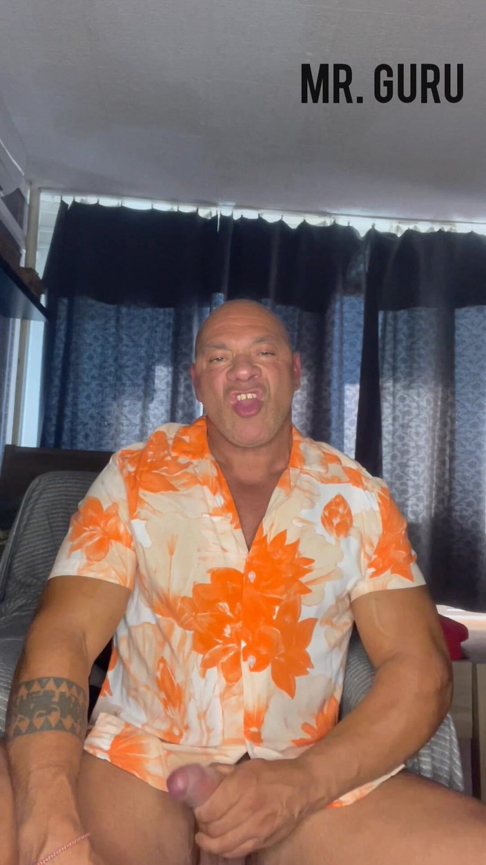 Mr. Guru: Mrguru Sexy Bodybuilder Wank Di Rumah