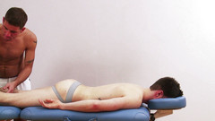 Macho Guys: Madeira Fox e Dan Broughton se fodem em cima da...