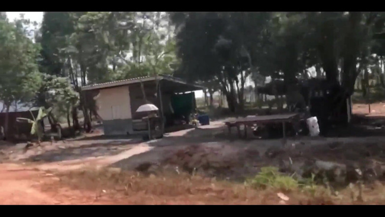 Anonymous Vlogger: Perjalanan dan ngentot pasangan kamboja