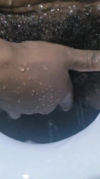Partie 3 : je me sentais tellement excitée, j’aurais adoré avoir un orgasme sans fin sous la douche