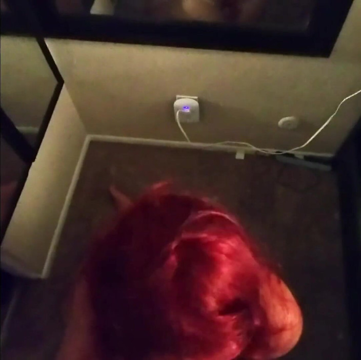 Jack smith: Ruiva tinder puta recebe facial e engole