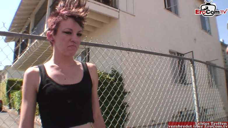 EroCom: Dünner punk mit kleinen titten genießt den bbc
