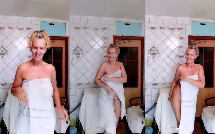 Lukerya: Quente dona de casa Lukerya em lingerie de renda branca