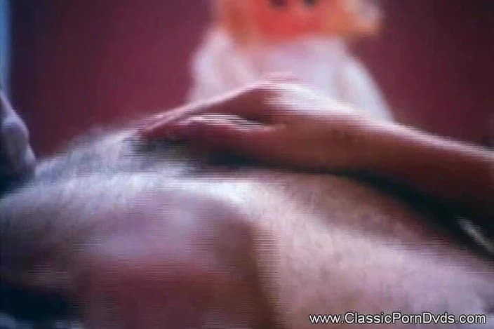 Classic Porn DVDs: Pencinta vintaj berkongkek tegar