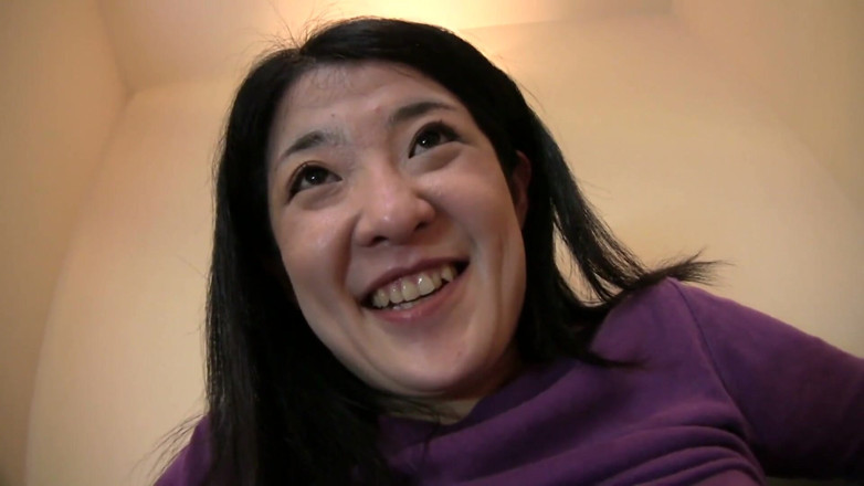 Asian Mature Climax: นมโตหีขนดกสาวเอเชียแยกขาโดนเสียบของเล่นในงานคาสติ้ง