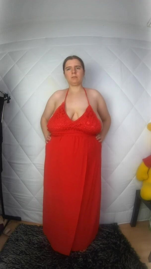 Lingerie Review: Trying dresses uncensored