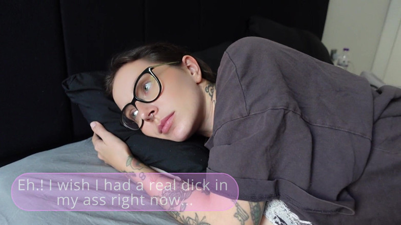 Ghomestory: She Broke the Internet so That the Master Would Come...