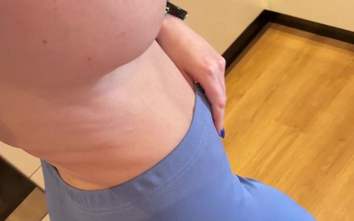Sophie James: MILF Monday I Show You Wants Under My Outfit
