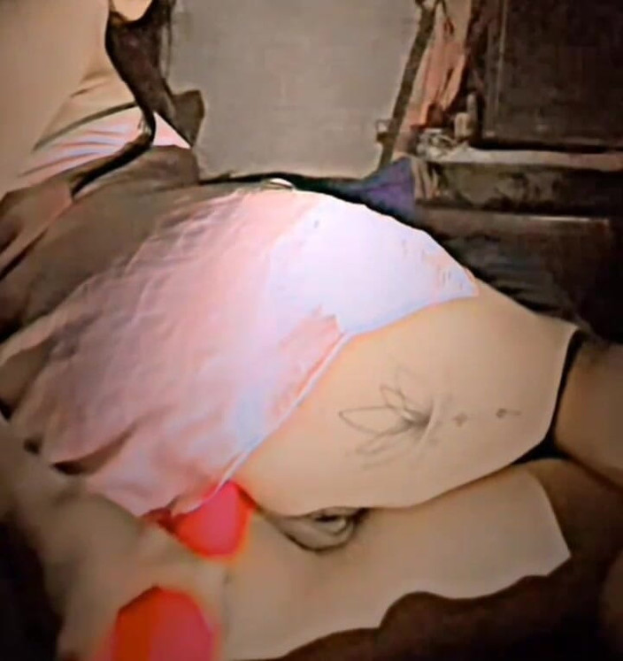 Axel R: Pacarku masukin dildo ke dalam pantatnya