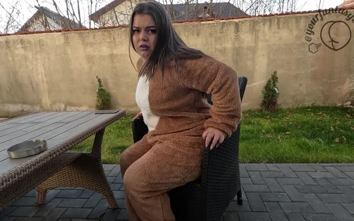 Your fantasy studio: Outdoor Gas: Farting in the Wild