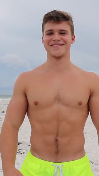 Nuovo splendido teen jock kyle dean