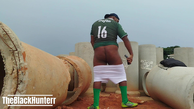 TheBlacKHunterr: Al volver del partido todo sudado, me emocioné y tuve...