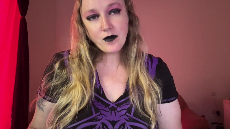 Kisicaxx: Goth Girl's Satanic Deal