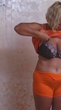 My big boobs seduce any cock I want and this time I tried it with my trainer from the gym