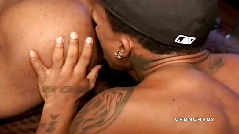 Latino Fucker: 흑인 대물 자지에 따먹히는 발정난 마누라