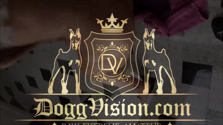 DoggVision: Gilf anale, défi de squirt à double bite