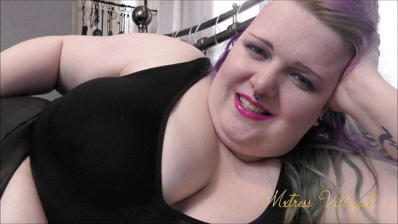 Mxtress Valleycat: Au lit avec ta copine géante