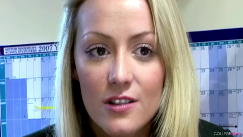 College Uniform: 以Alana Chase为特色的采访