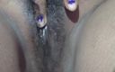 Lovely couple1: Tante hot india lagi asik fingering memeknya di kamar tidur